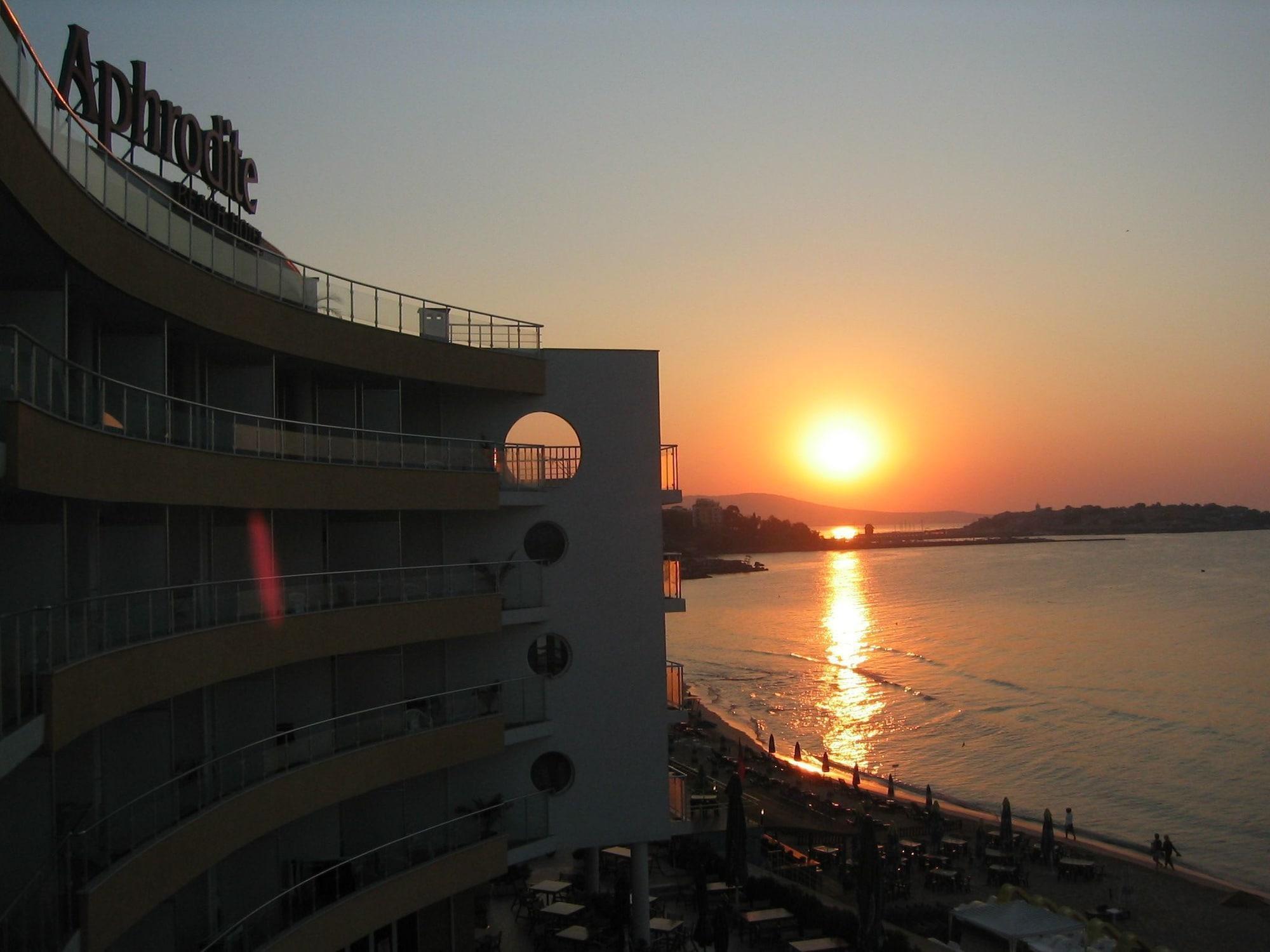 Aphrodite Beach Hotel Nesebar Bagian luar foto